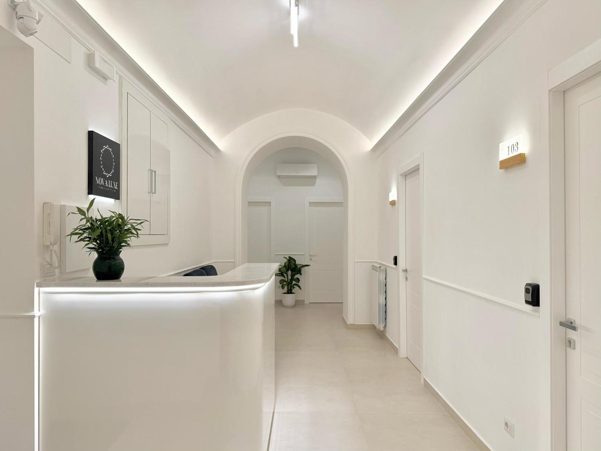 Nova Luxe Hotell Rom Exteriör bild
