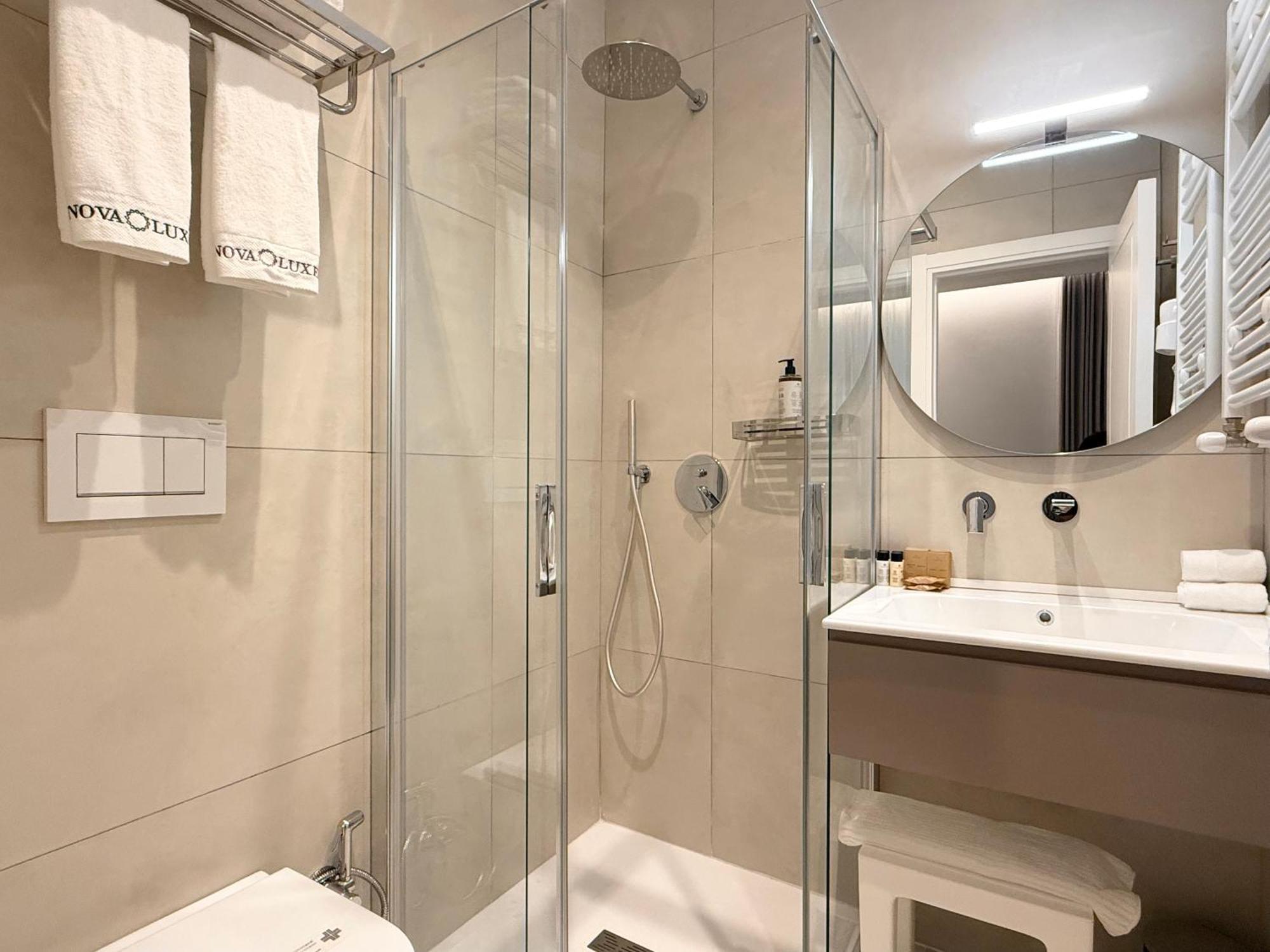 Nova Luxe Hotell Rom Exteriör bild